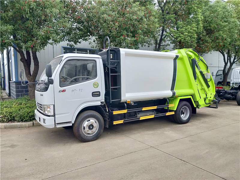 肇慶市東風(fēng)D9多利卡壓縮垃圾車詳評 3950軸距后裝壓縮車型推薦與廠家直銷優(yōu)勢
